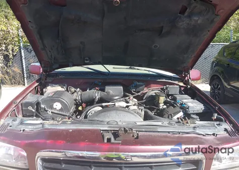 2000 Cadillac Escalade Standard из США, поврежденный, VIN 1GYEK13R8YR127435